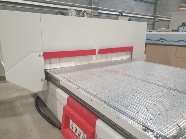 Centro De Mecanizado Con Superficie Nesting SCM PRATIX S 2231B