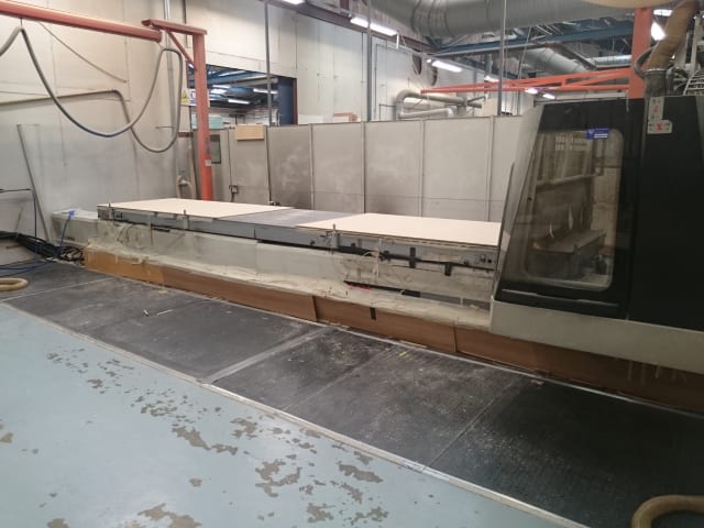 CNC Machine Centres With Flat Tables SCM RECORD 132