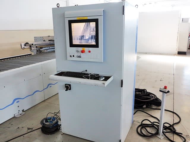 Máquina flexible de perforación WEEKE BHX 500
