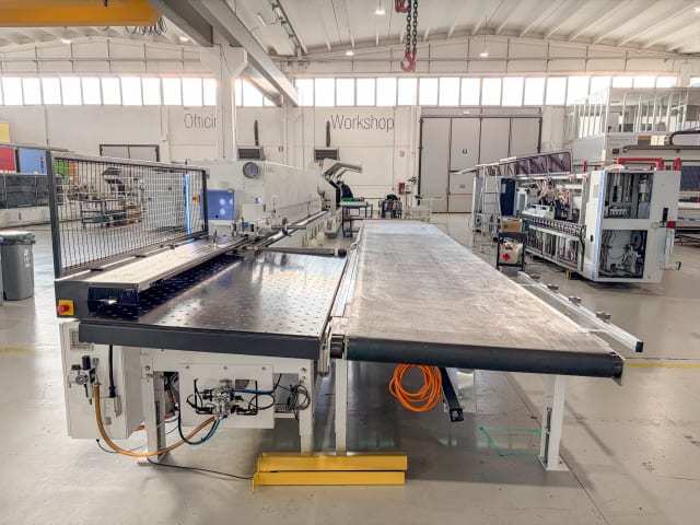 Máquina De Colar Bordos Simples HOMAG KDF 860 C