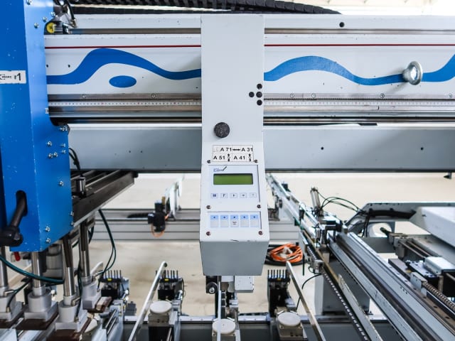 Perforadora Automática WEEKE BST 500 D