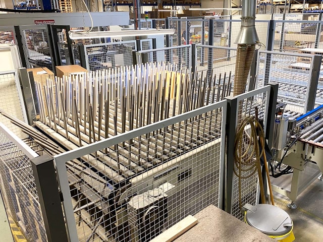 钻孔与嵌入生产线 PRIESS BAT-DTW-CNC