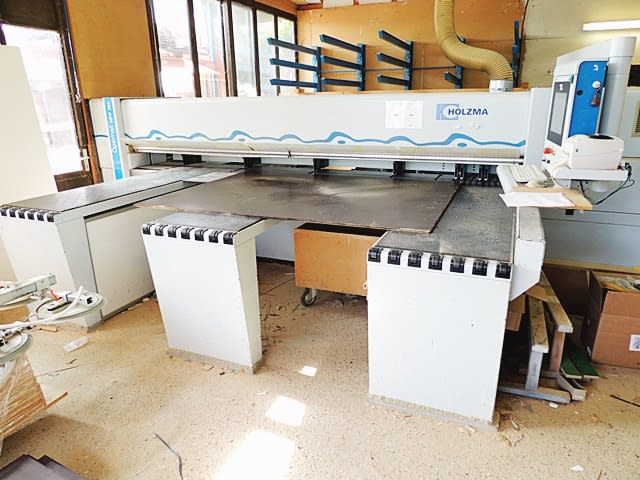 Sezionatrice carico frontale HOLZMA HPP 380/38/31
