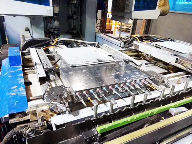 Elastyczna wiertarko-wklejarka WEEKE BHT 500