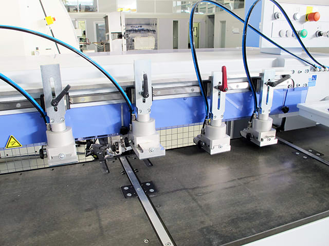 自动钻孔-铰孔 WEEKE ABD 050 12