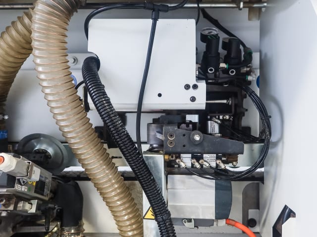 单边封边机 BIESSE AKRON 1330