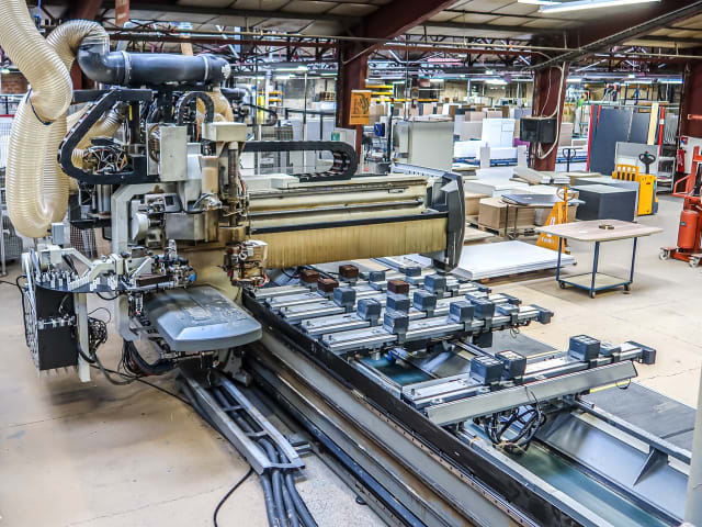 CNC Machine Centres For Routing, Drilling And Edgebanding. BIESSE ROVER C 9.65 CONF.2 TWIN