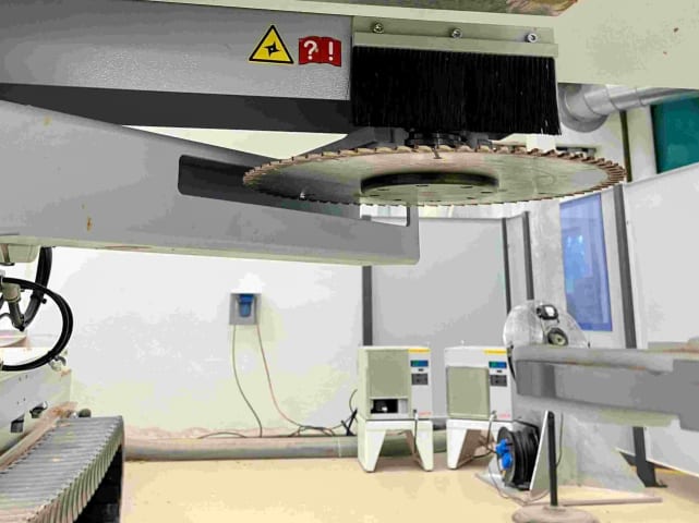 Centre d'usinage avec table NESTING HOMAG PROFI BMG 512/74/19/F/R