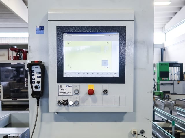 네스팅 작업대가 있는 머시닝 센터 WEEKE BHP 210