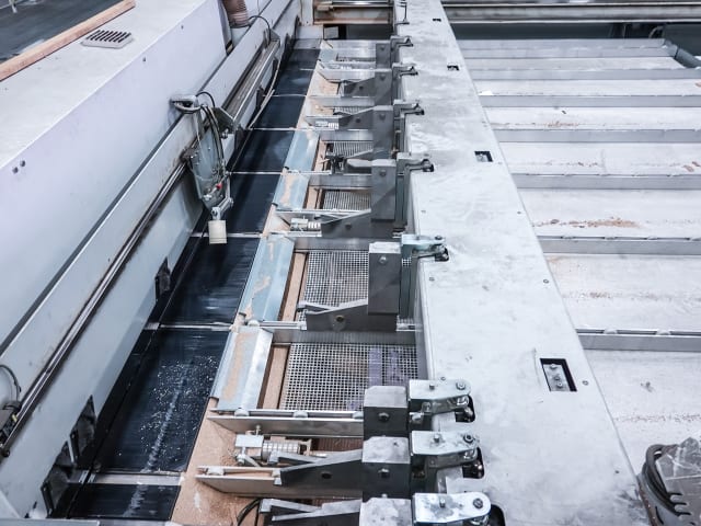 Plattensäge mit automatischer Beschickung HOLZHER CUT 85