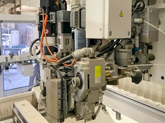 Centro di lavoro a Bordare HOMAG CENTATEQ E-310