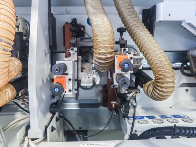 单边封边机 BIESSE AKRON 1330