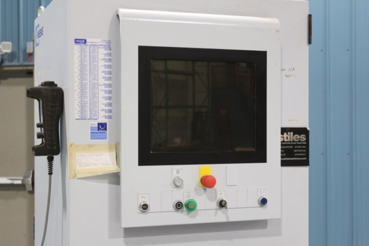CNC Machine Centers With Pod And Rail WEEKE BMG 111 VENTURE 106 M