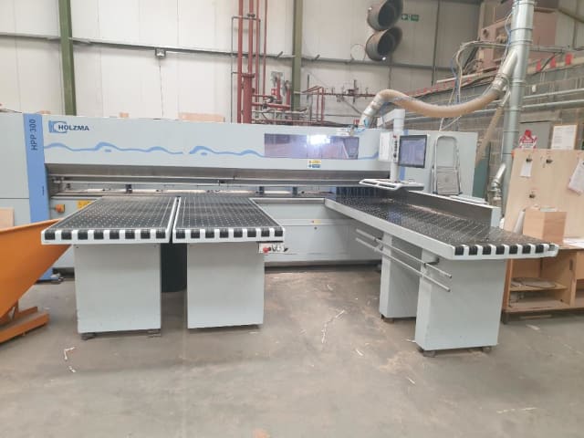 Sezionatrice carico frontale HOLZMA HPP300/38/38