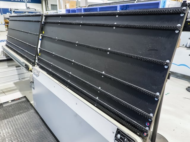 Вертикальный Обрабатывающий Центр HOMAG BHX 200/D