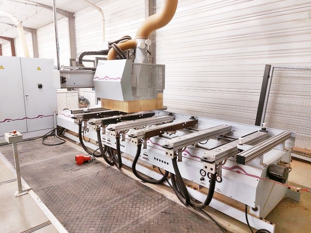 Bearbeitungszentren mit Konsolentisch WEEKE BP 140/K