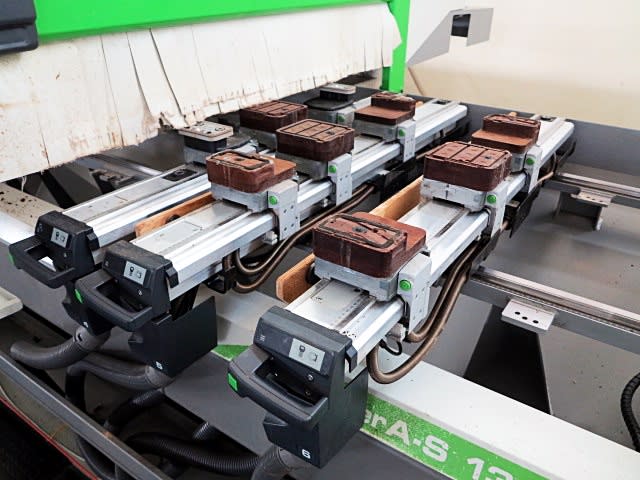 Centre d'usinage à ventouses BIESSE ROVER A-S 1332