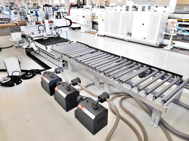 Centra Obróbcze Z Płaskim Stołem Nesting WEEKE VANTAGE 200/510
