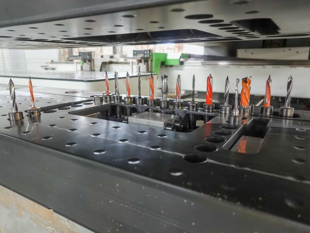Máquina flexible de perforación BIESSE SKIPPER 130