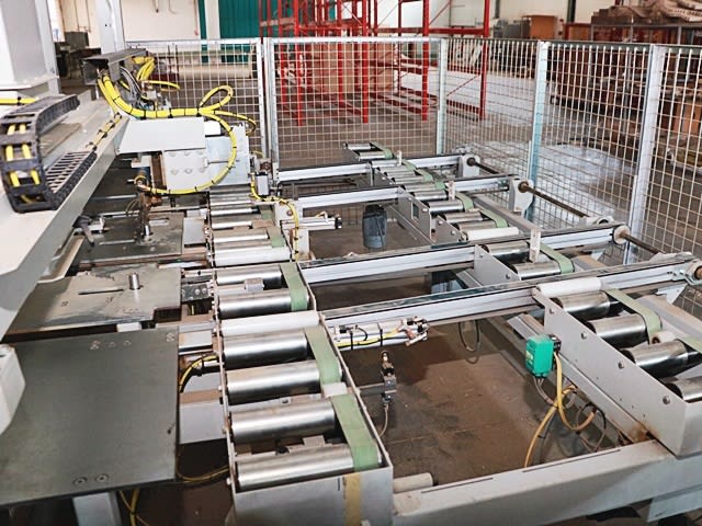 Cnc Machine Centres For Window And Doors AMS LINEA ASS./ACC.TELAI