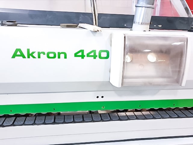 Einseitige Kantenanleimmaschine BIESSE AKRON 440