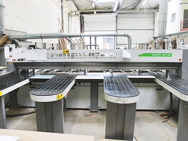 Scie À Panneaux À Chargement Automatique SELCO WNT 610
