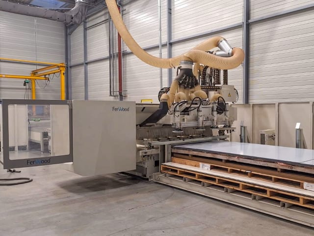 CNC Machine Centres With Flat Table SCM ACCORD 40
