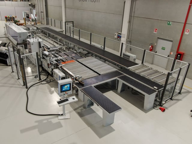 Plaqueuse de chants LOT 1 HOMAG PROFI KFL 350/11/A3/WZ14