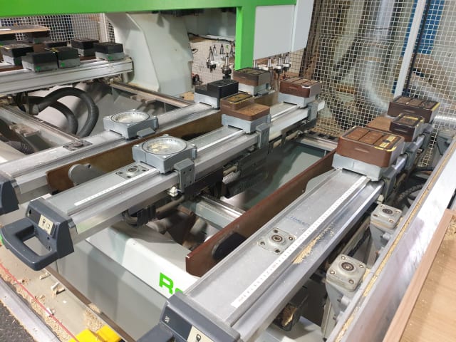 Centro di lavoro a Ventose BIESSE ROVER A 3.30