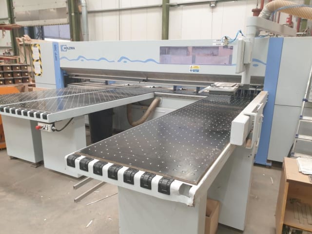 Sezionatrice carico frontale HOLZMA HPP300/38/38