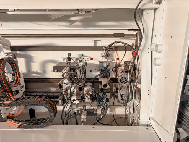 Máquina De Colar Bordos Simples HOMAG KDF 860 C