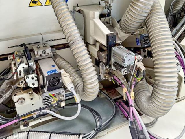 Einseitige Kantenanleimmaschine SCM STEFANI KD