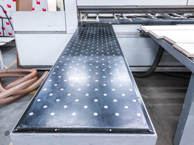 Plattensäge mit automatischer Beschickung HOLZHER CUT 85