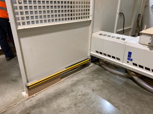 Centro di lavoro con piano NESTING SCM PRATIX 48 NST