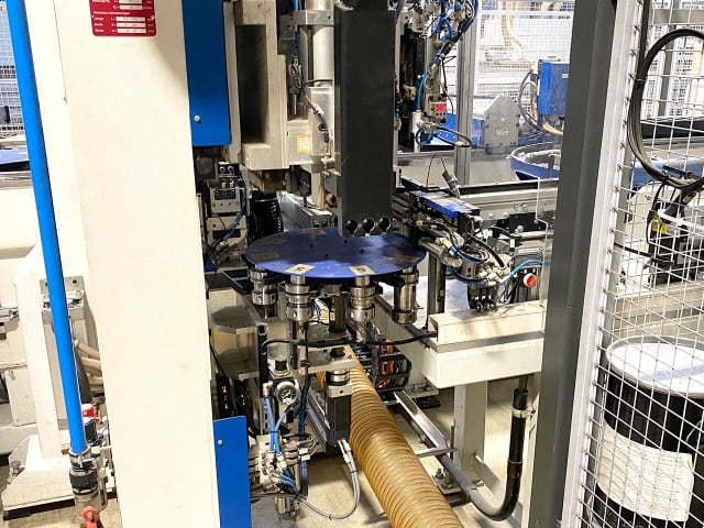 钻孔与嵌入生产线 PRIESS BAT-DTW-CNC