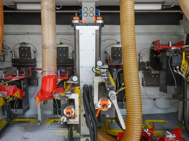 Squaring Lines KRAFT + AVERCON + FRAXINUS FLOORING PRODUCTION LINE
