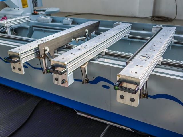 CNC Machine Centres With Pod And Rail WEEKE VENTURE 3