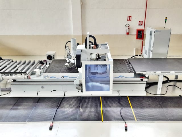 Centra Obróbcze Z Płaskim Stołem Nesting WEEKE VANTAGE 200/510