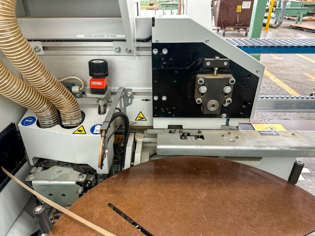 Einseitige Kantenanleimmaschine BIESSE AKRON 1440 A