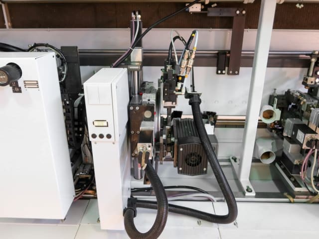 Máquina De Colar Bordos Simples HOMAG KAR 310/9/A20/S2