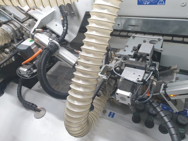 Einseitige Kantenanleimmaschine BIESSE AKRON 1330