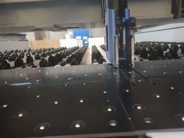 前上料裁板锯机 HOLZMA HPP530/32/32/P