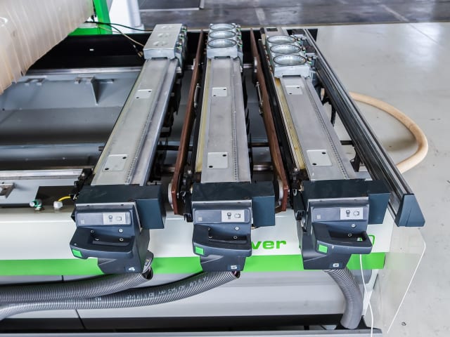 Обрабатывающий Центр С Присосами BIESSE ROVER B 4.40