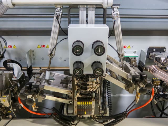 Einseitige Kantenanleimmaschine BRANDT KDF 650