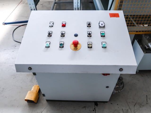 Presse À Cycle Continu SORMEC T 90 A