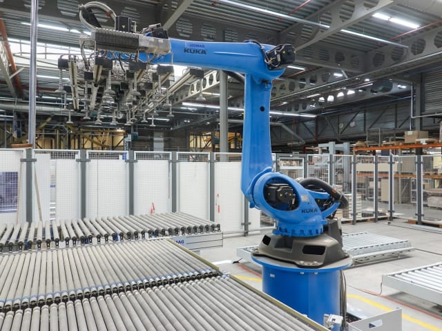 机器人 KUKA KR 240 VR 3200 PA