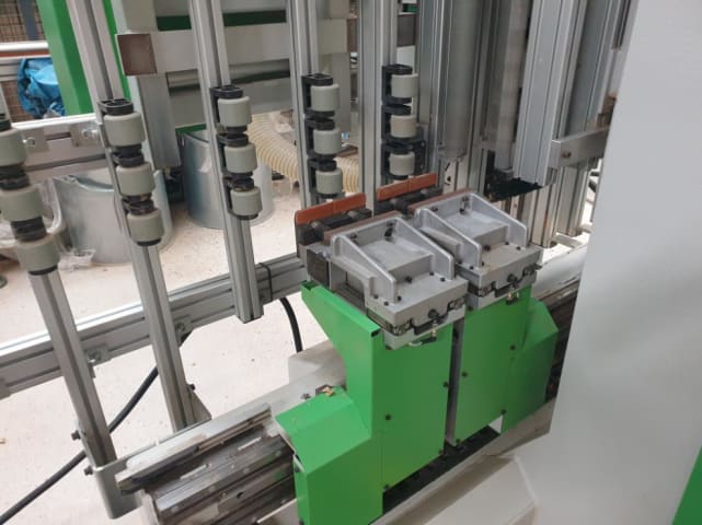 brema - eko 902 - vertical cnc machine centres per lavorazione legno