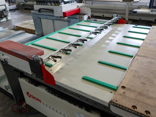 scm - pratix s-17 - cnc machine centres with flat tables per lavorazione legno