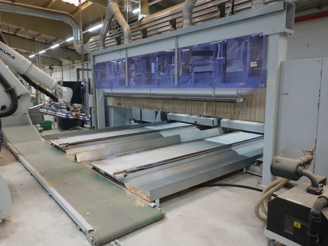 homag + kuka - bof 711 + kr 120 - work center with automation per lavorazione legno