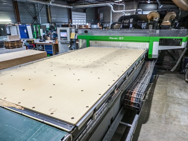 biesse - rover g 7.14 - cnc machine center with nesting table per lavorazione legno